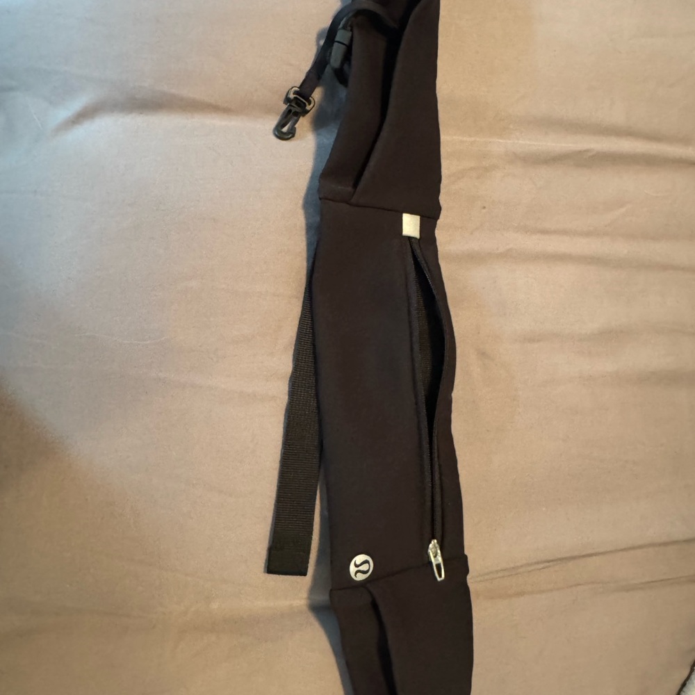 Lululemon Black Fast and Free Running belt